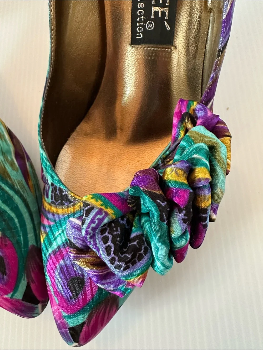 Renee Promenade Peacock Floral Pumps 7.5M Couture